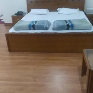 Hotel Oyo Benmore, Shimla